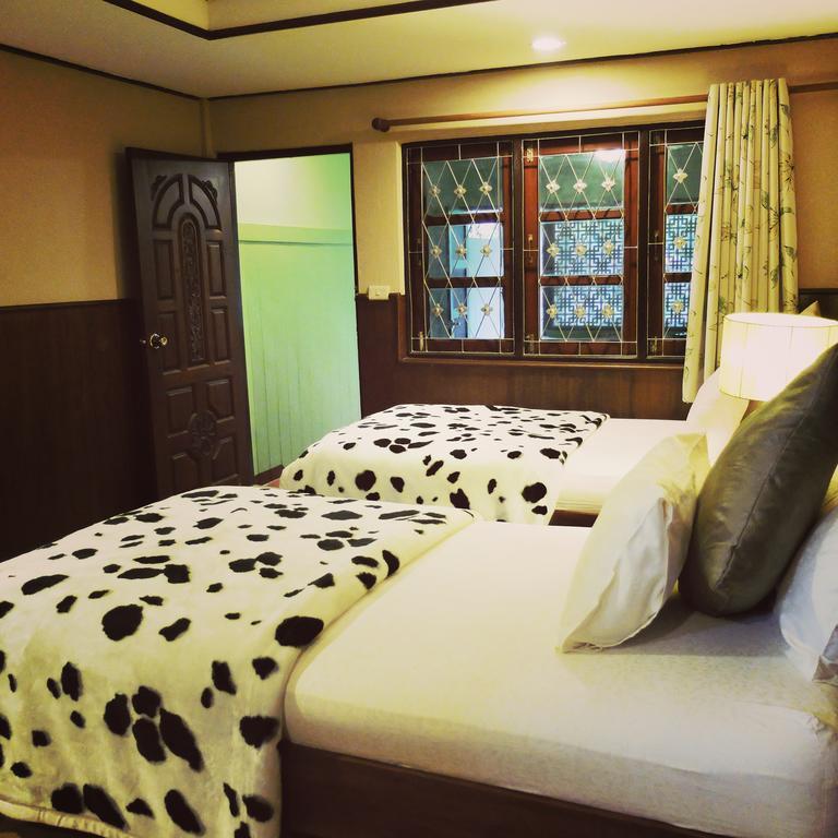 Hotel Siri Lampang Habitación foto