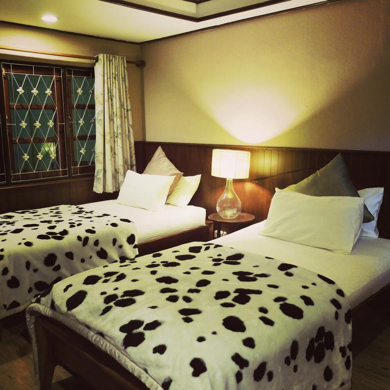Hotel Siri Lampang Habitación foto