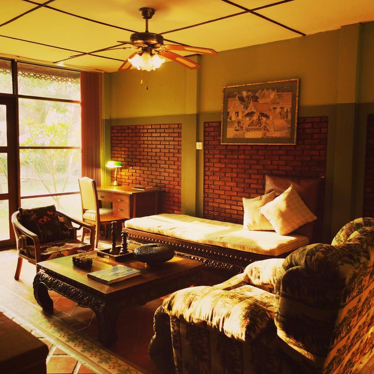 Hotel Siri Lampang Habitación foto