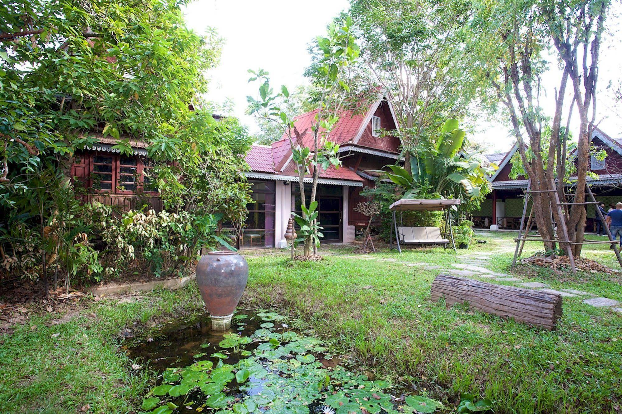 Hotel Siri Lampang Exterior foto
